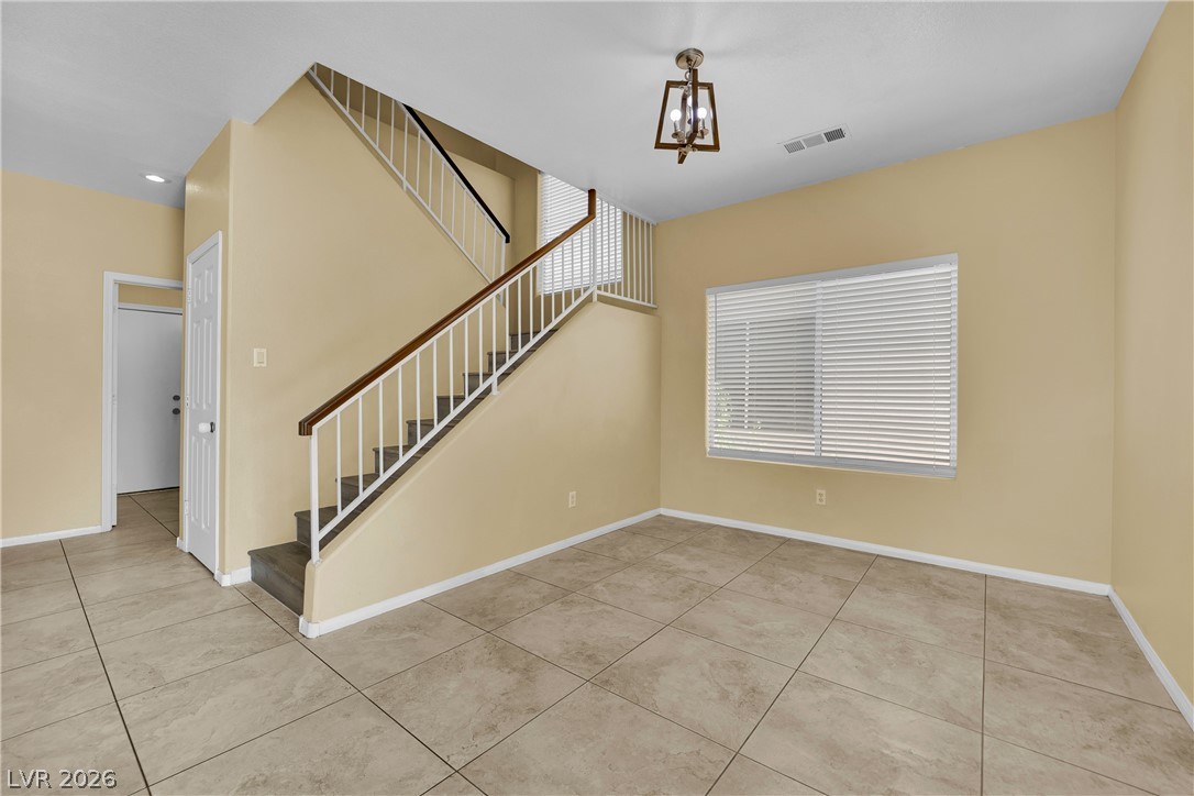 5823 Golden Wing Street Property Photo 7