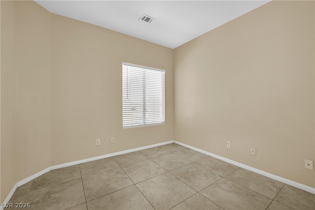 5823 Golden Wing Street Property Photo 18