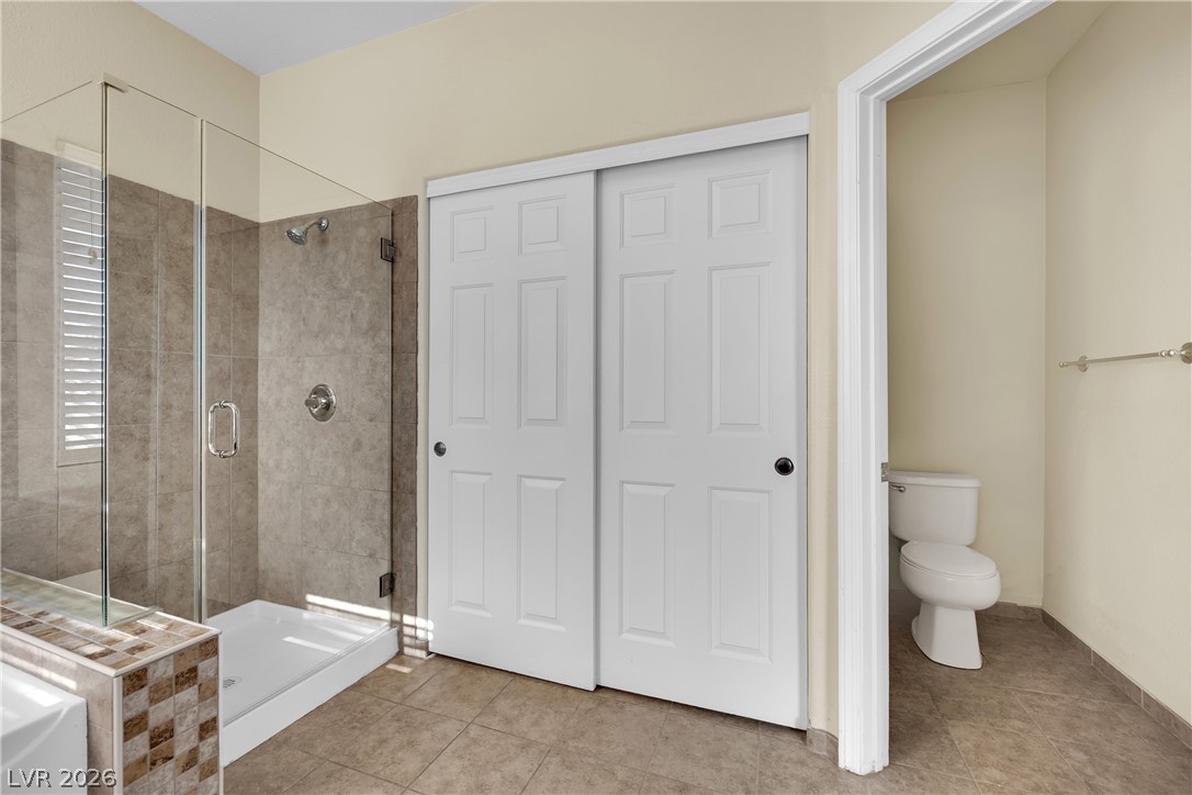 5823 Golden Wing Street Property Photo 35