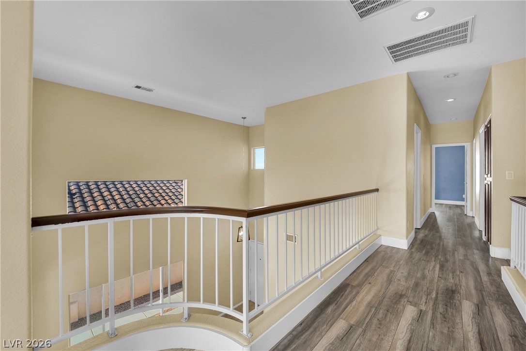 5823 Golden Wing Street Property Photo 37