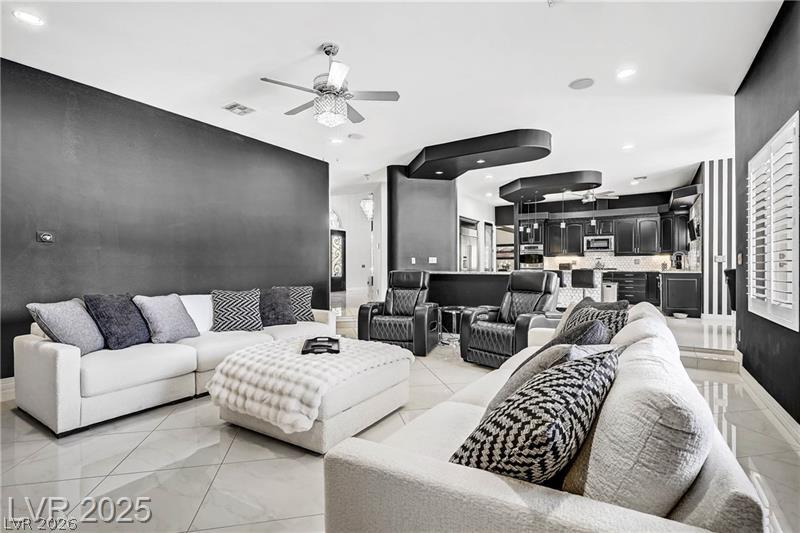 165 Inveraray Court Property Photo 25