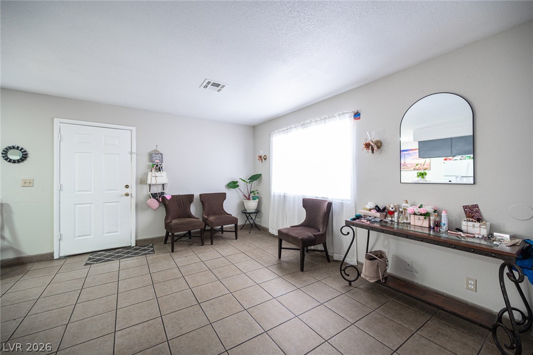 1524 Henry Drive Property Photo 18