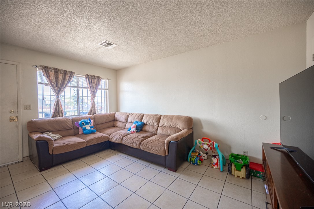1524 Henry Drive Property Photo 34