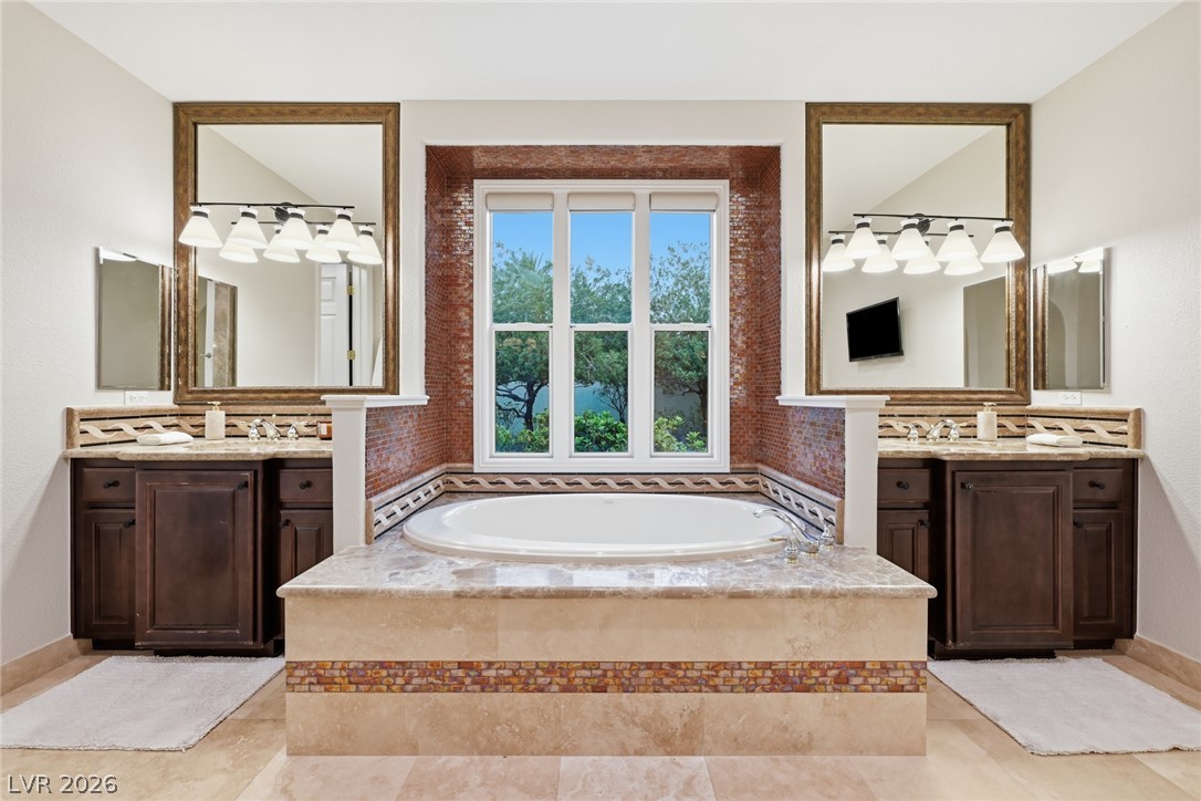 3381 Birchwood Park Circle Property Photo 18