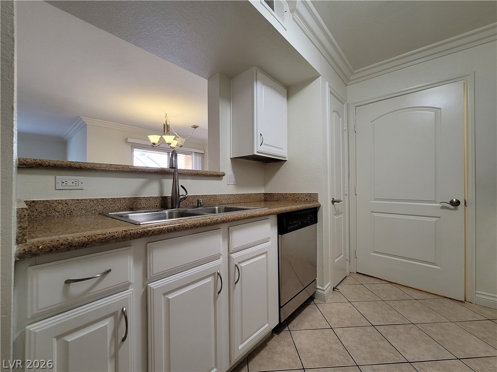 8101 West Flamingo Road 1107 Property Photo 14