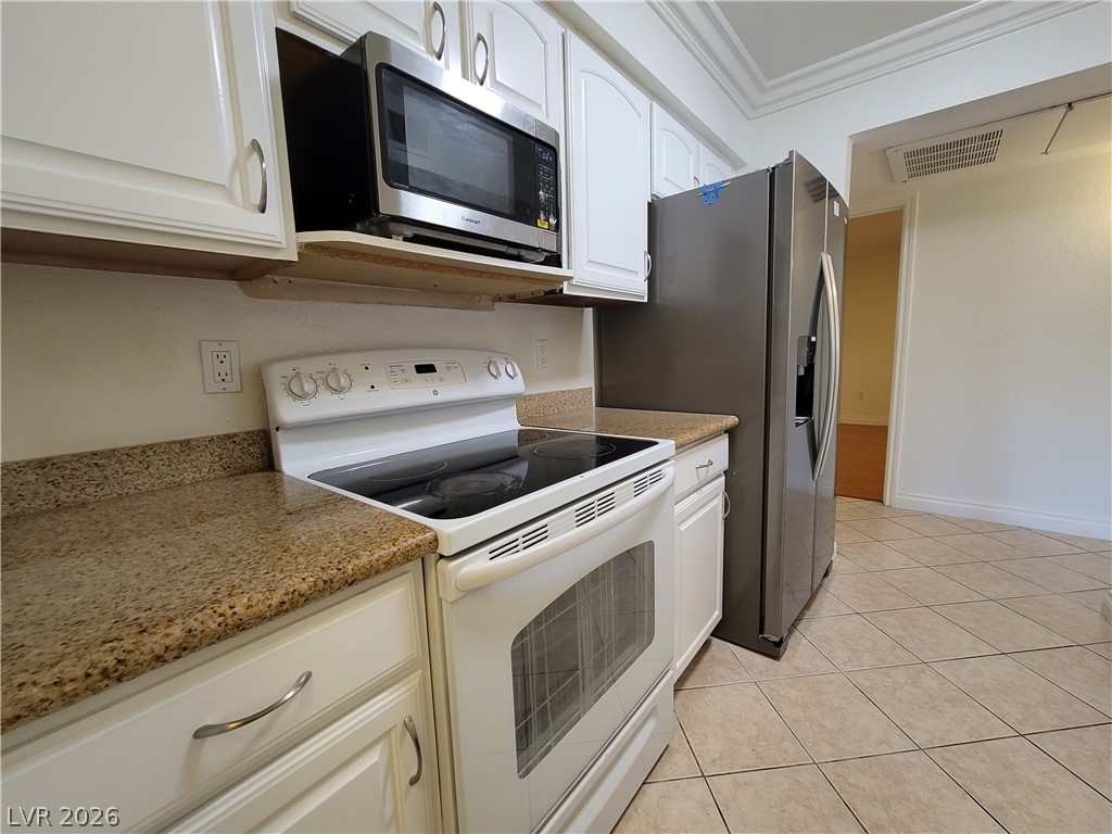 8101 West Flamingo Road 1107 Property Photo 15