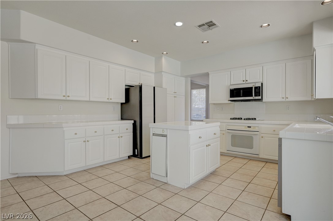 6118 Rising Circle Property Photo 23