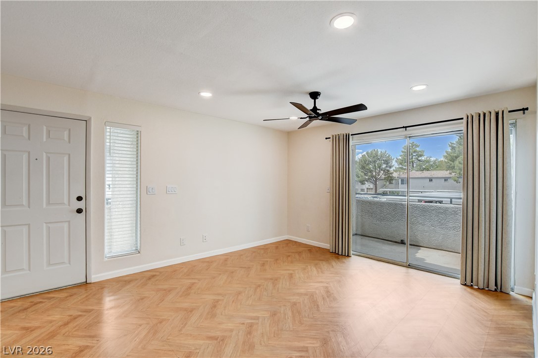 3053 Casey Drive 202 Property Photo 4