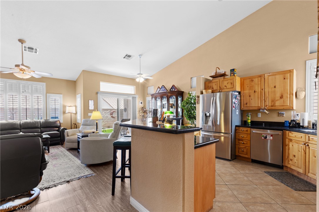2844 Cygnus Street Property Photo 4