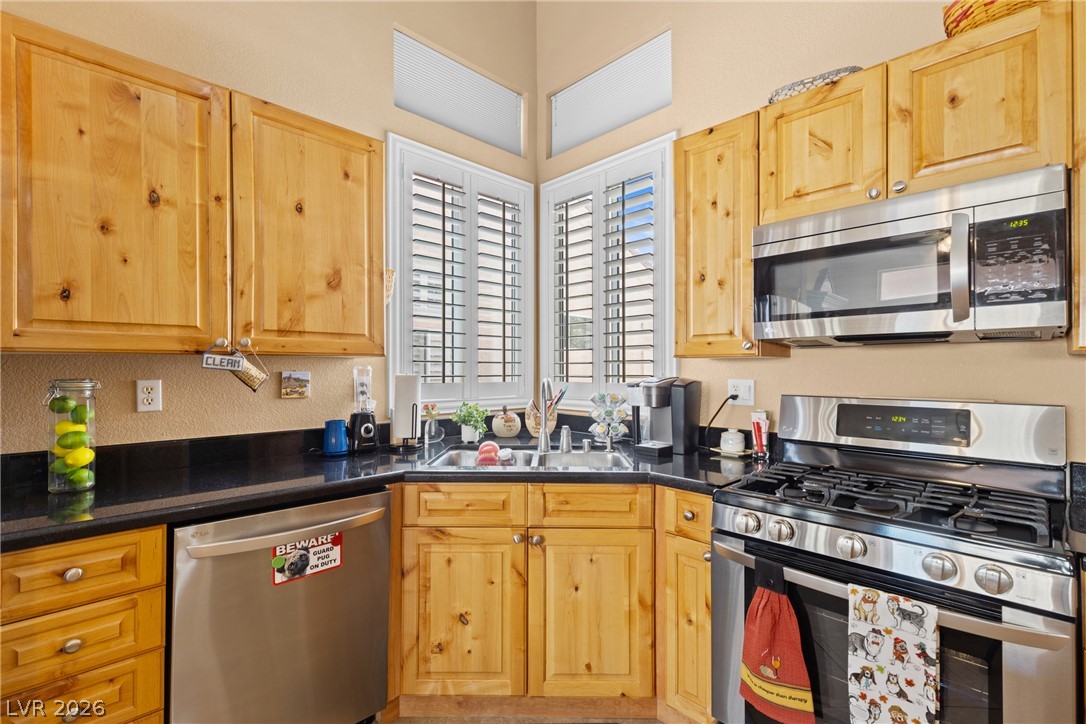 2844 Cygnus Street Property Photo 7