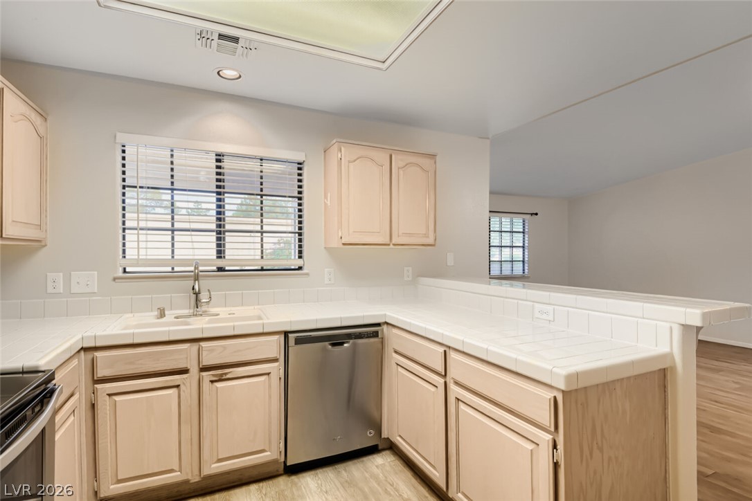 2851 South Valley View Boulevard 1125 Property Photo 12