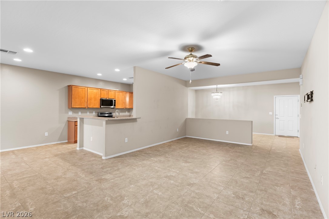 7725 Island Rail Drive Property Photo 11