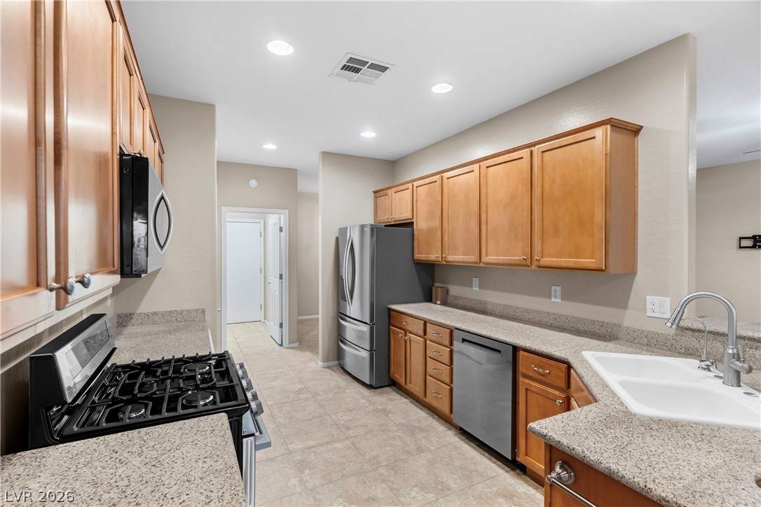 7725 Island Rail Drive Property Photo 17