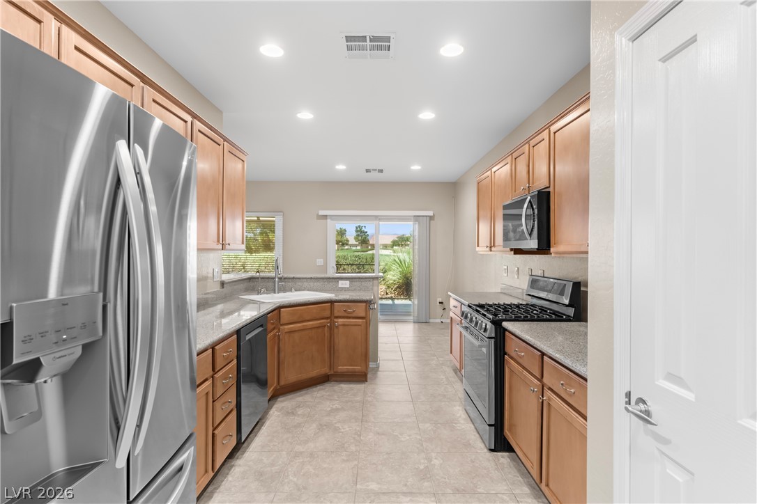 7725 Island Rail Drive Property Photo 18