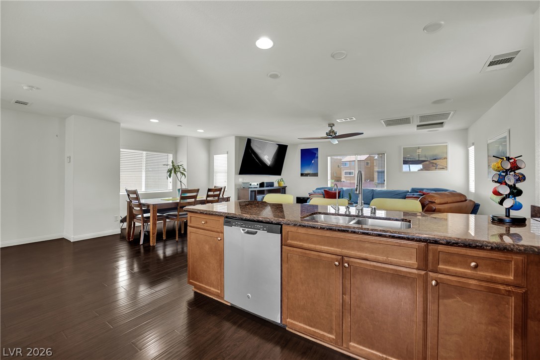 3944 Total Eclipse Street Property Photo 34