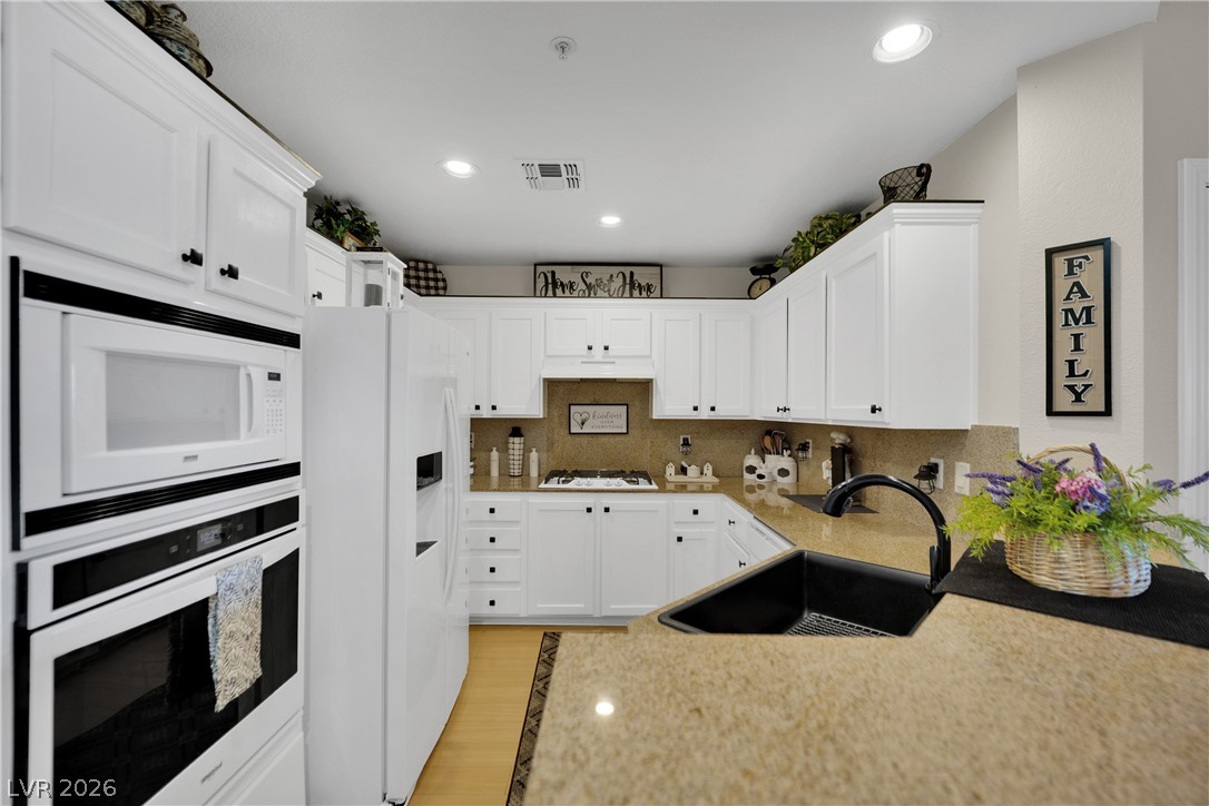 83 East Agate Avenue 305 Property Photo 1