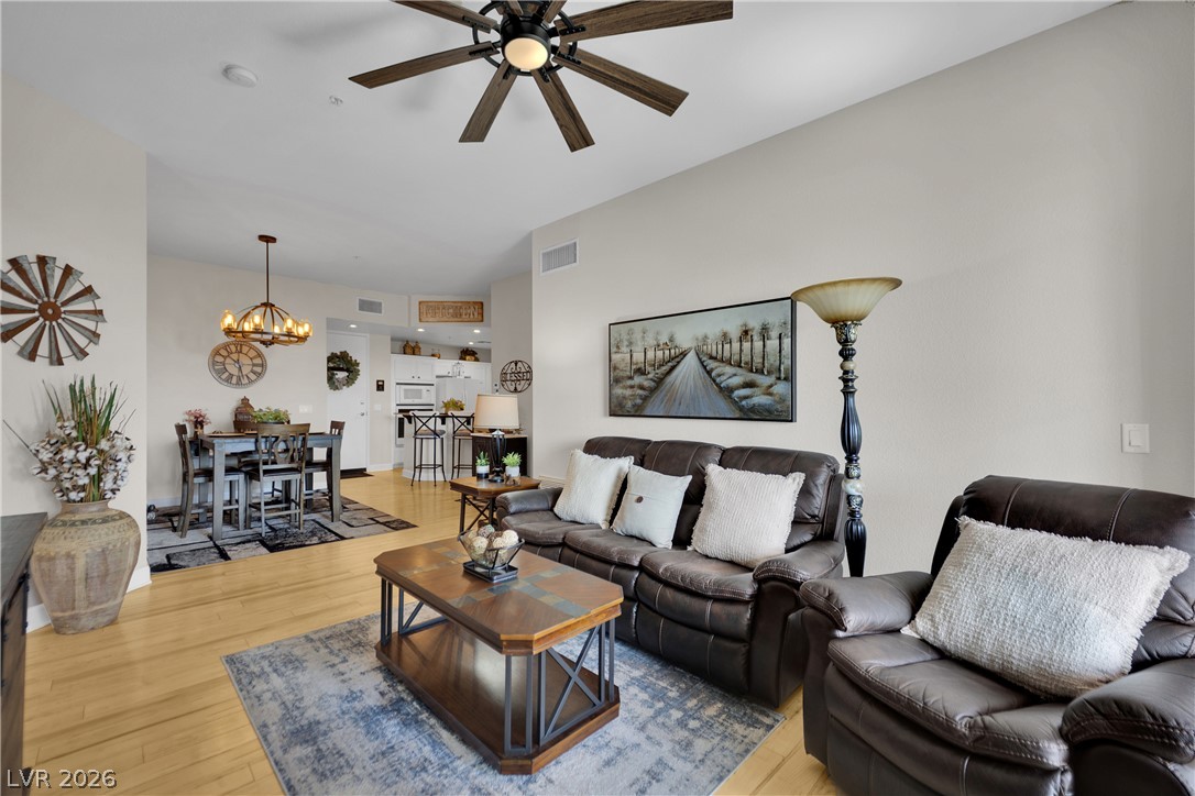 83 East Agate Avenue 305 Property Photo 14