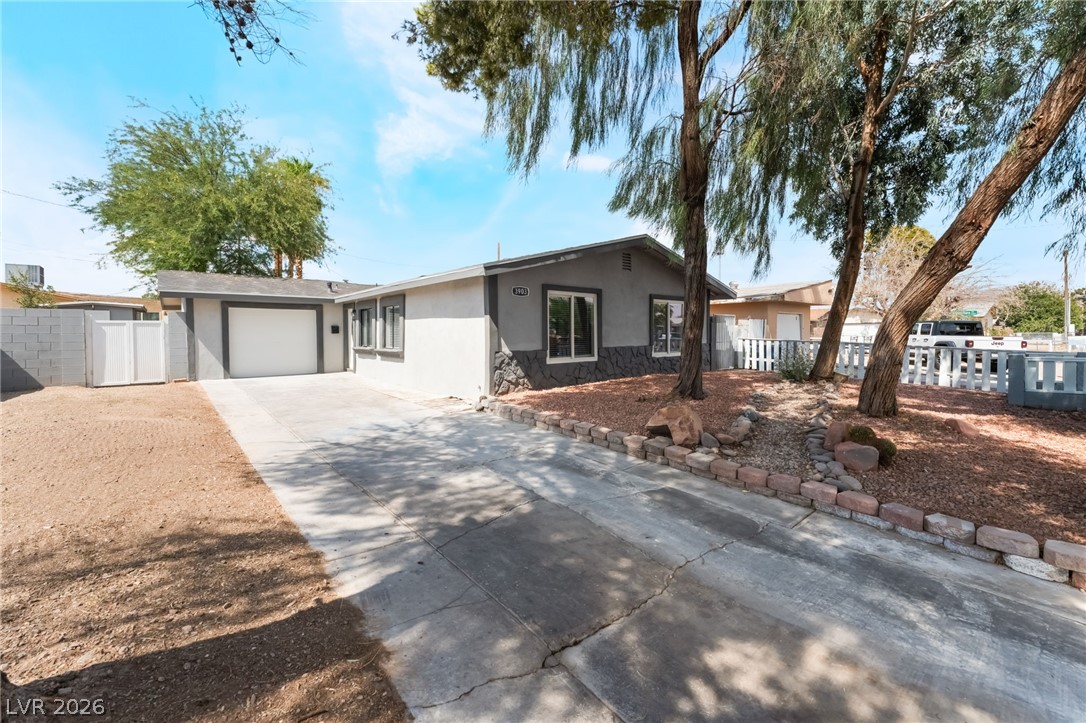 3903 Sequoia Avenue Property Photo 1