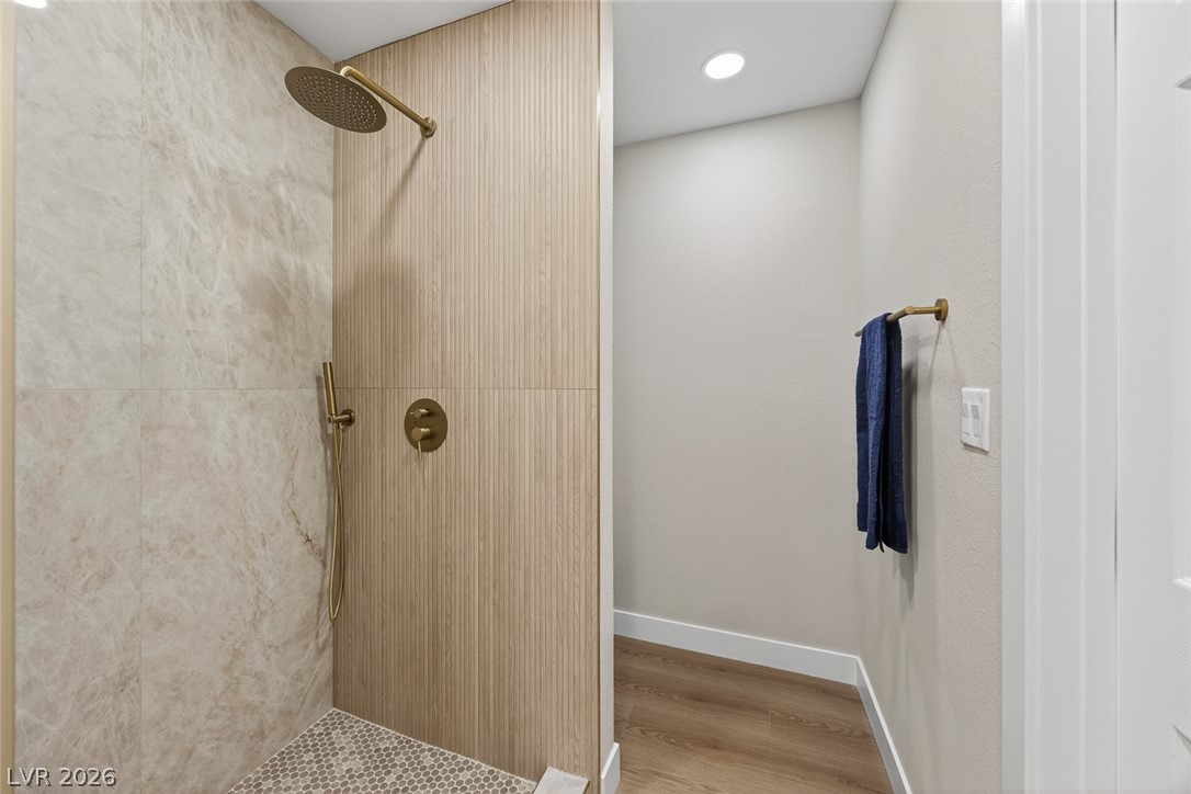 212 Scherer Street Property Photo 14