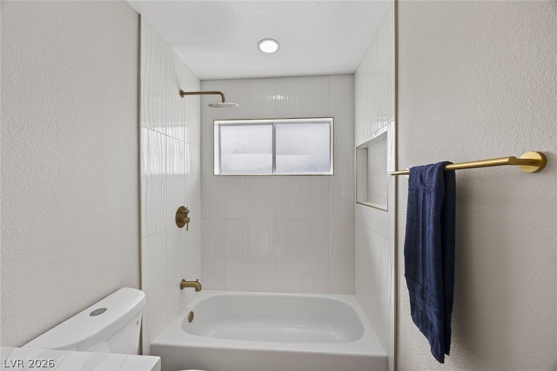 212 Scherer Street Property Photo 17