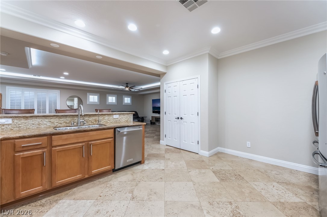 2676 Lochleven Way Property Photo 41