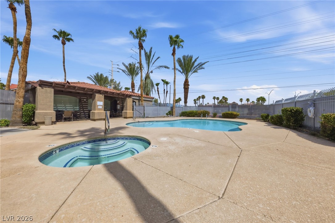 5525 West Flamingo Road 1023 Property Photo 25