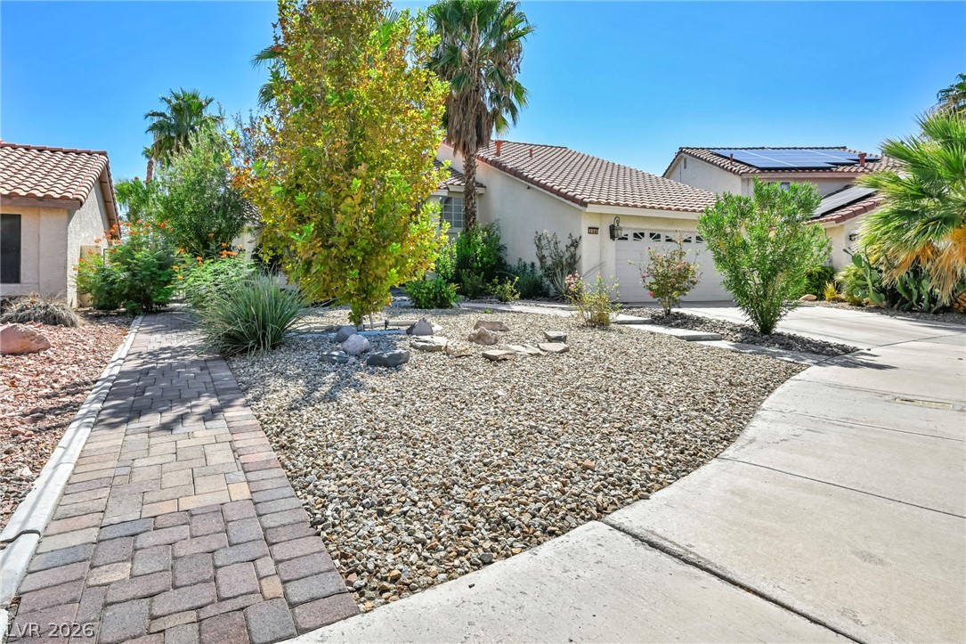 390 Rushing Creek Court Property Photo 4