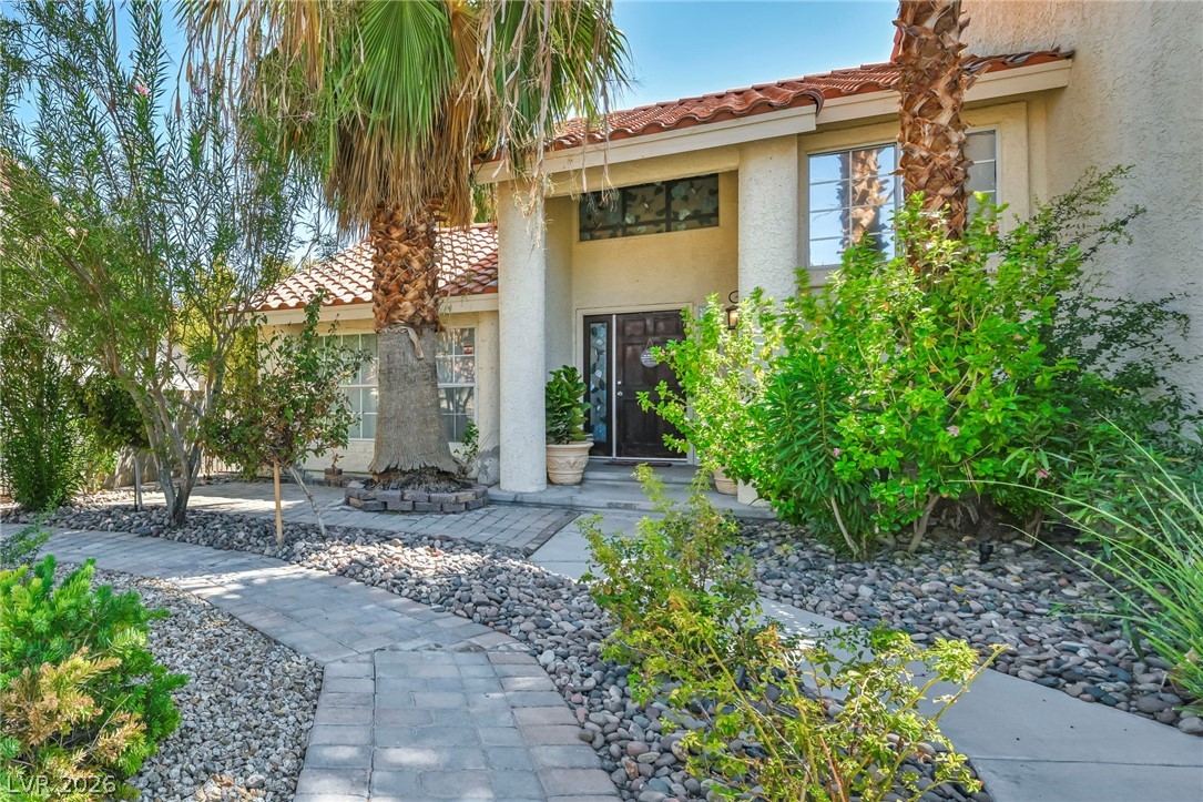 390 Rushing Creek Court Property Photo 6