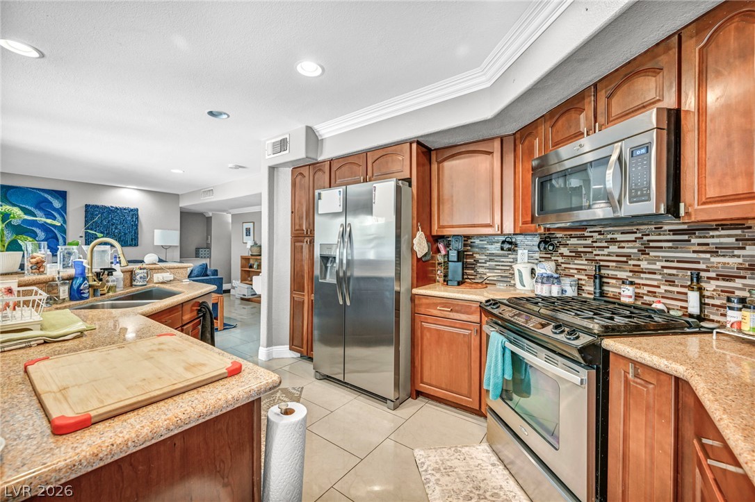 390 Rushing Creek Court Property Photo 20