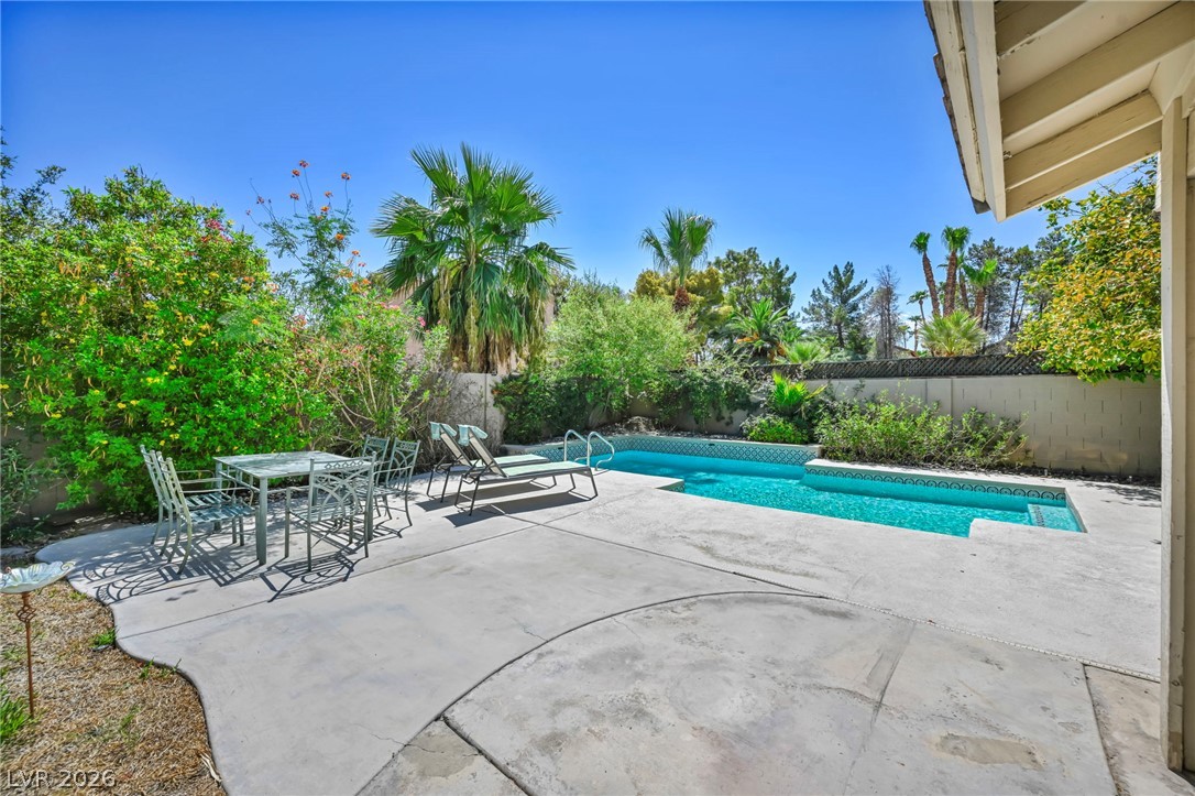 390 Rushing Creek Court Property Photo 40