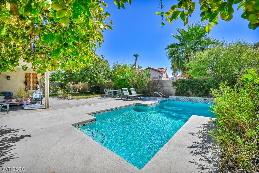390 Rushing Creek Court Property Photo 41