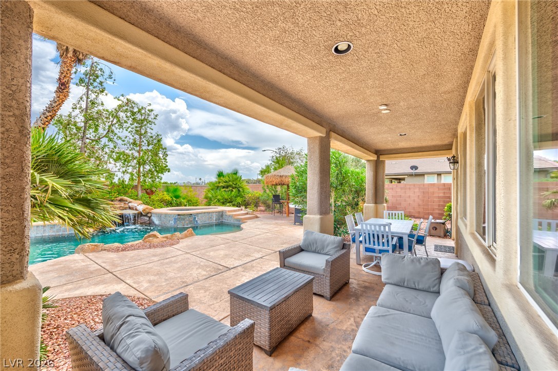 7210 El Malpais Street Property Photo 4