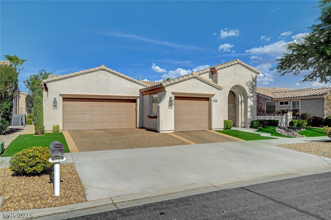 4700 Fiore Bella Boulevard Property Photo 3
