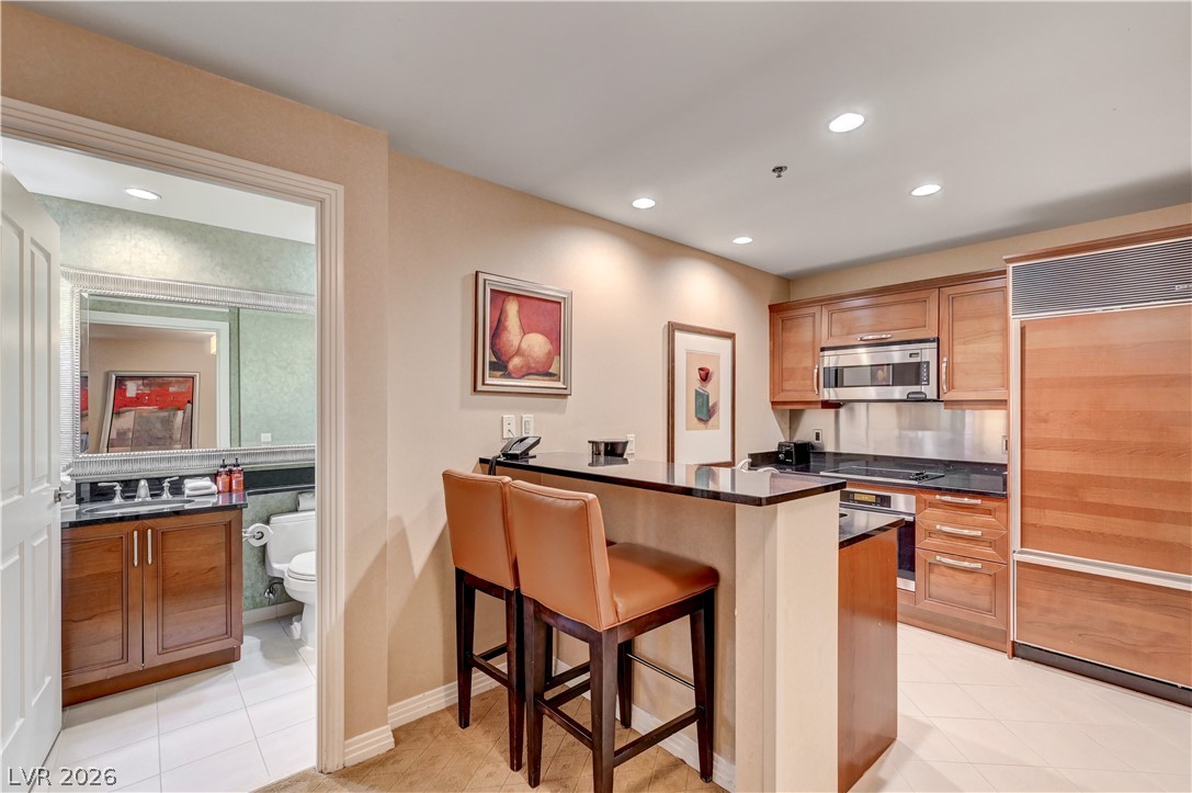125 East Harmon Avenue 3419 & 3421 Property Photo 13