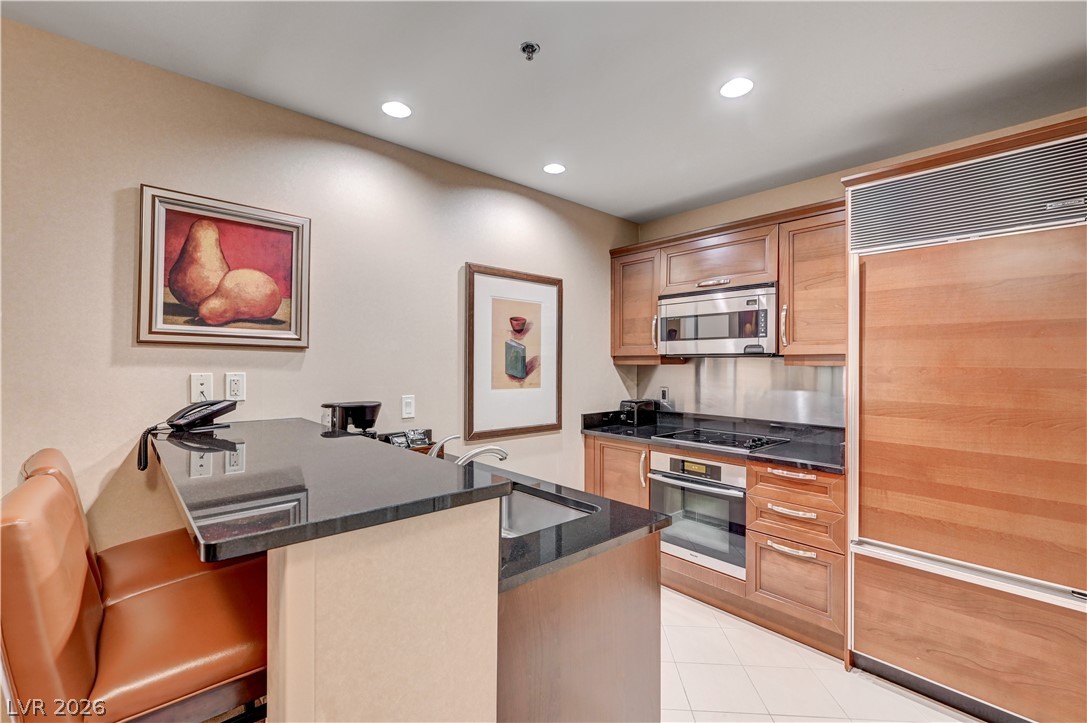 125 East Harmon Avenue 3419 & 3421 Property Photo 14