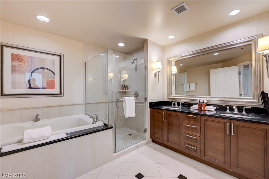 125 East Harmon Avenue 3419 & 3421 Property Photo 59