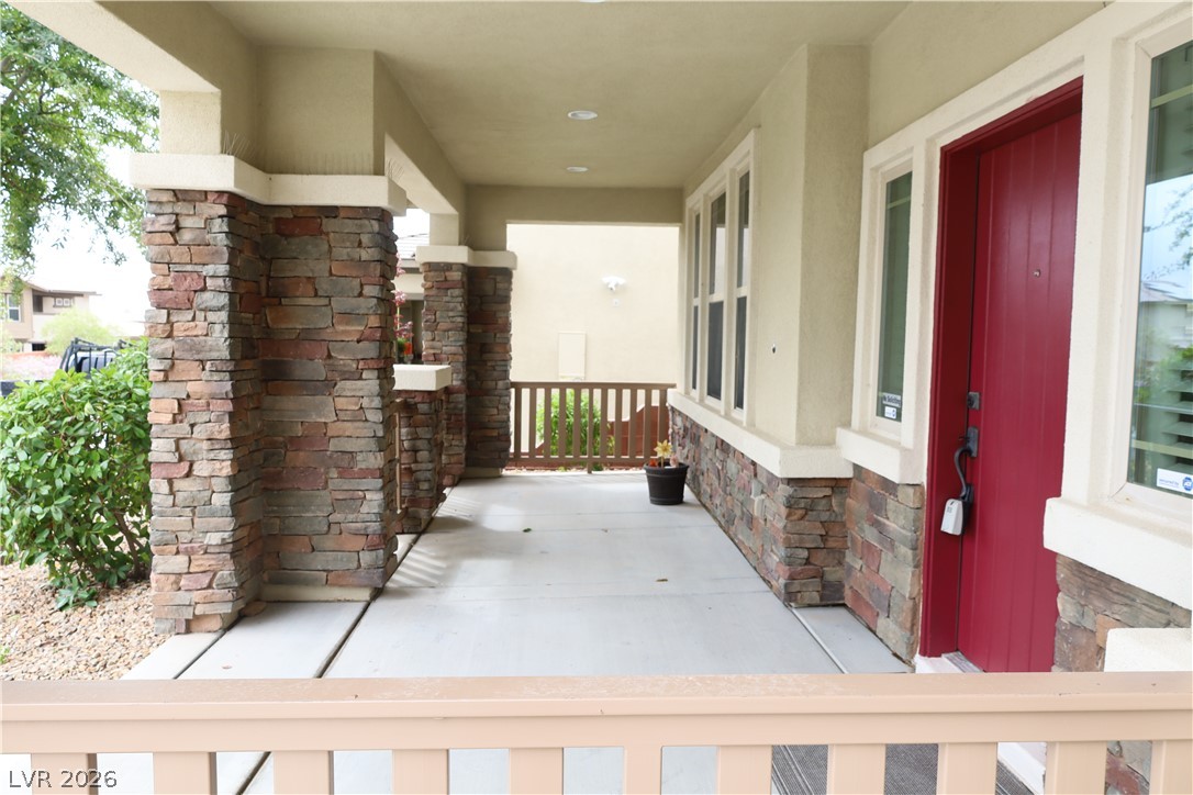 5469 Atrium Woods Lane Property Photo 3