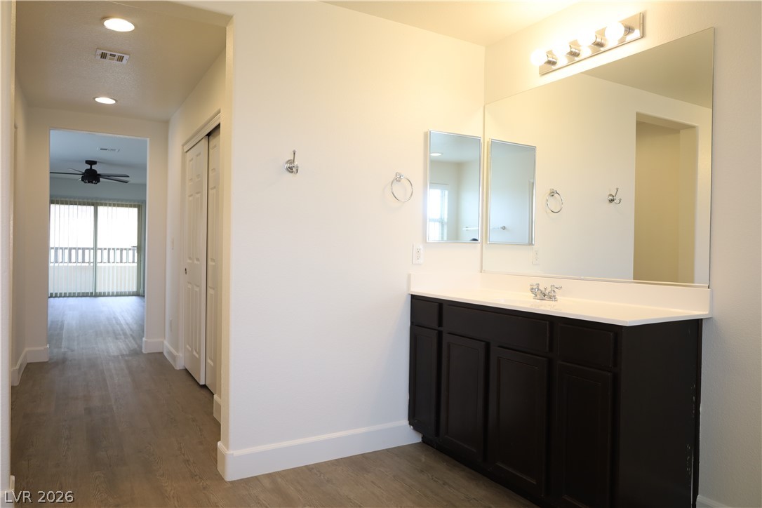 5469 Atrium Woods Lane Property Photo 20