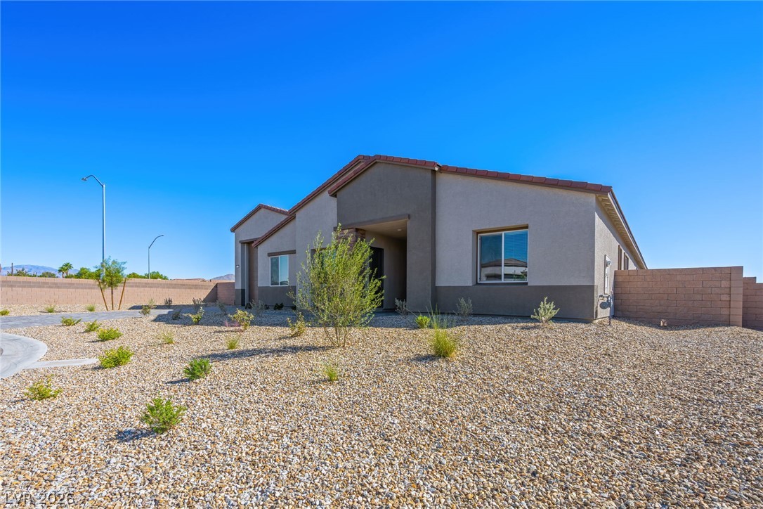 5584 Discovery Rock Street Property Photo 2