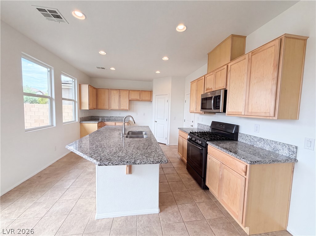 1911 Luxor Lights Avenue Property Photo 2