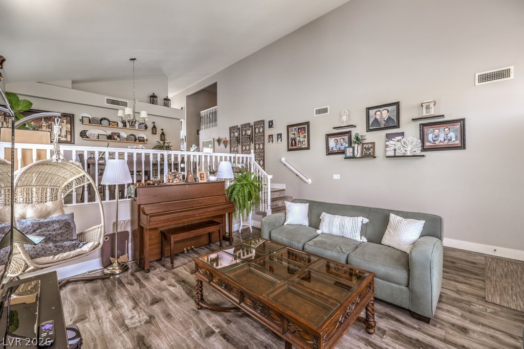 2848 Via Terra Street Property Photo 6