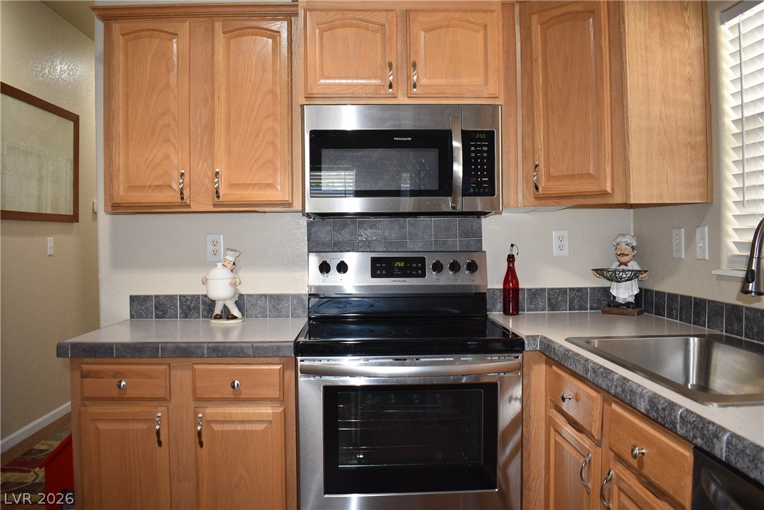 781 Montecito Drive Property Photo 13