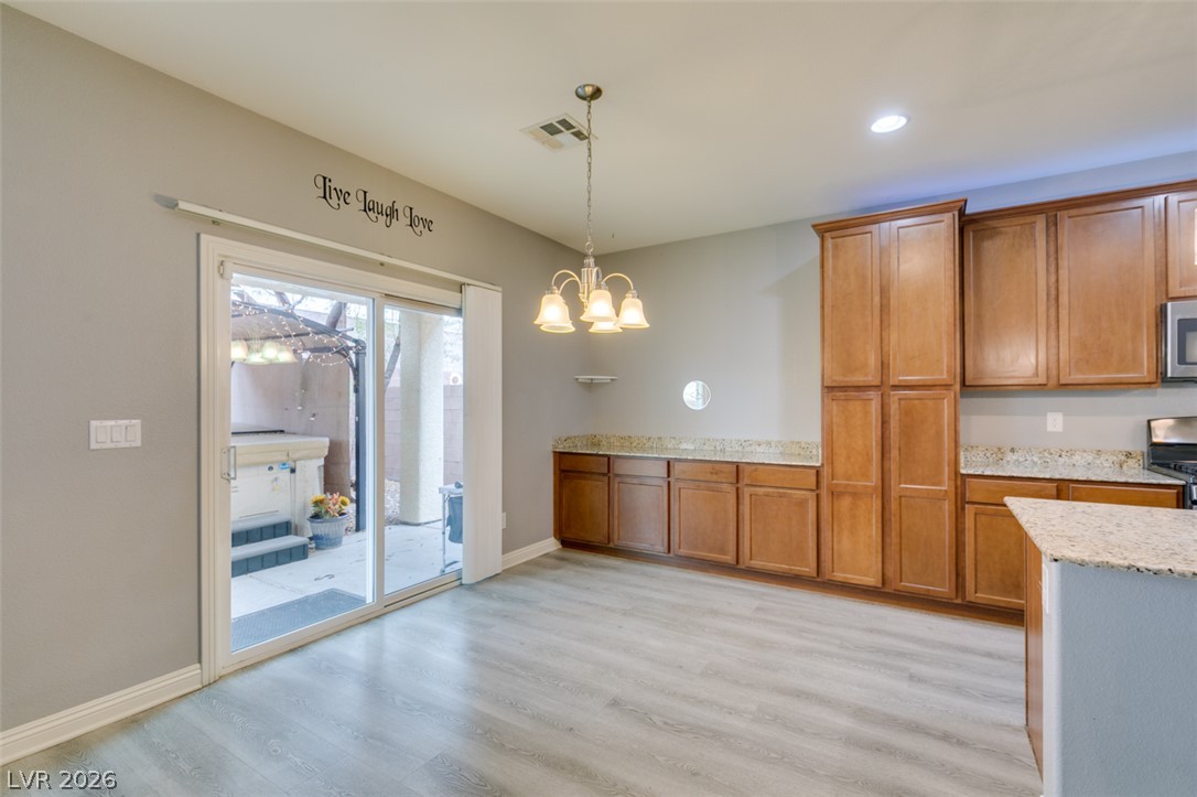 7745 Donner Peak Street Property Photo 6