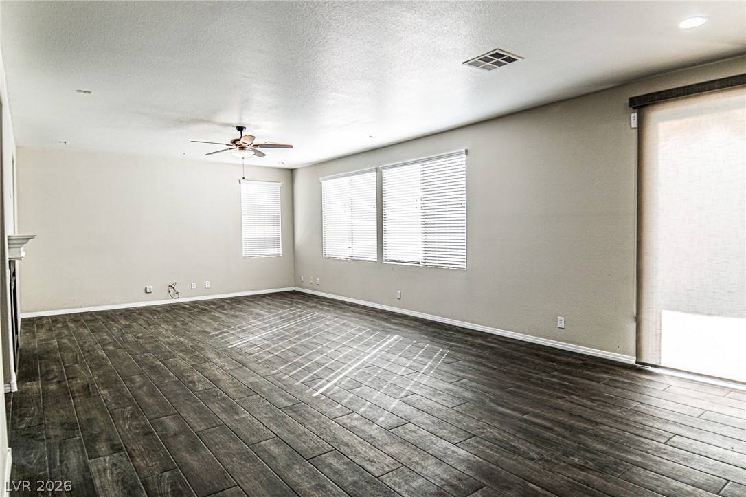 6545 Black Oaks Street Property Photo 15