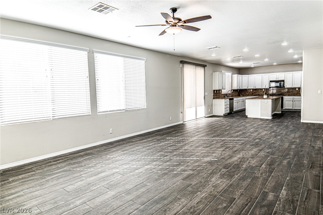 6545 Black Oaks Street Property Photo 17
