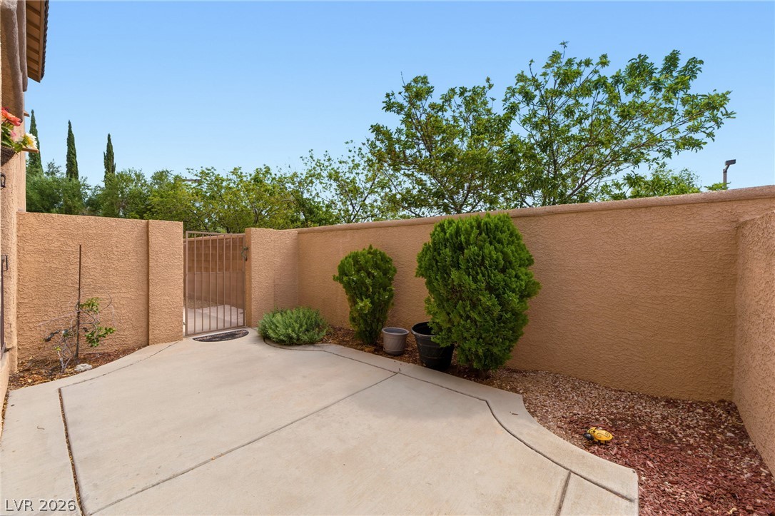 11436 Diveley Avenue Property Photo 6
