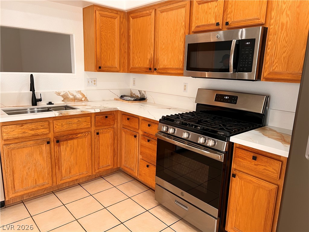 9316 Mountain Range Avenue Property Photo 13