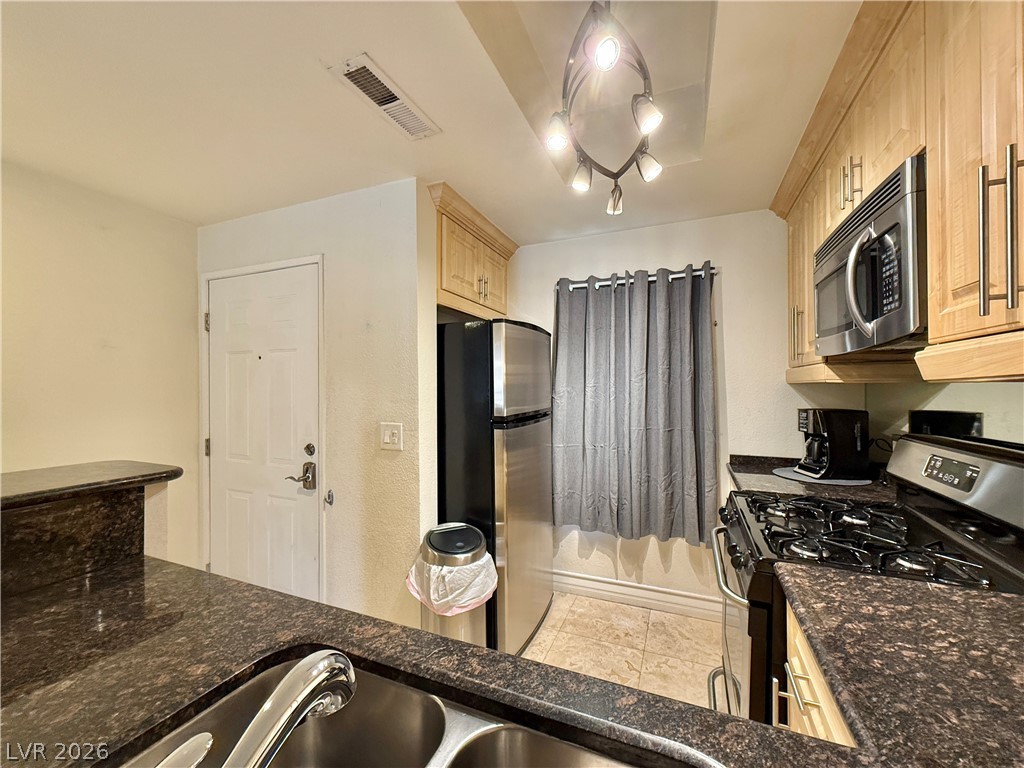 230 East Flamingo Road 210 Property Photo 7