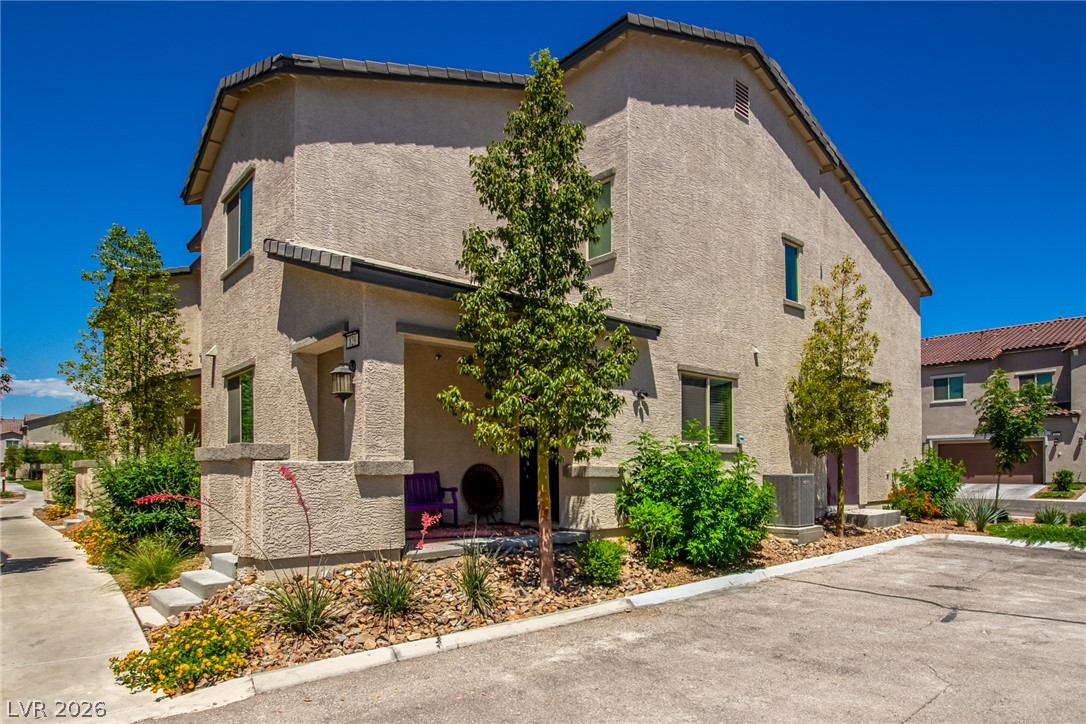 825 Star Estates Avenue Property Photo 1