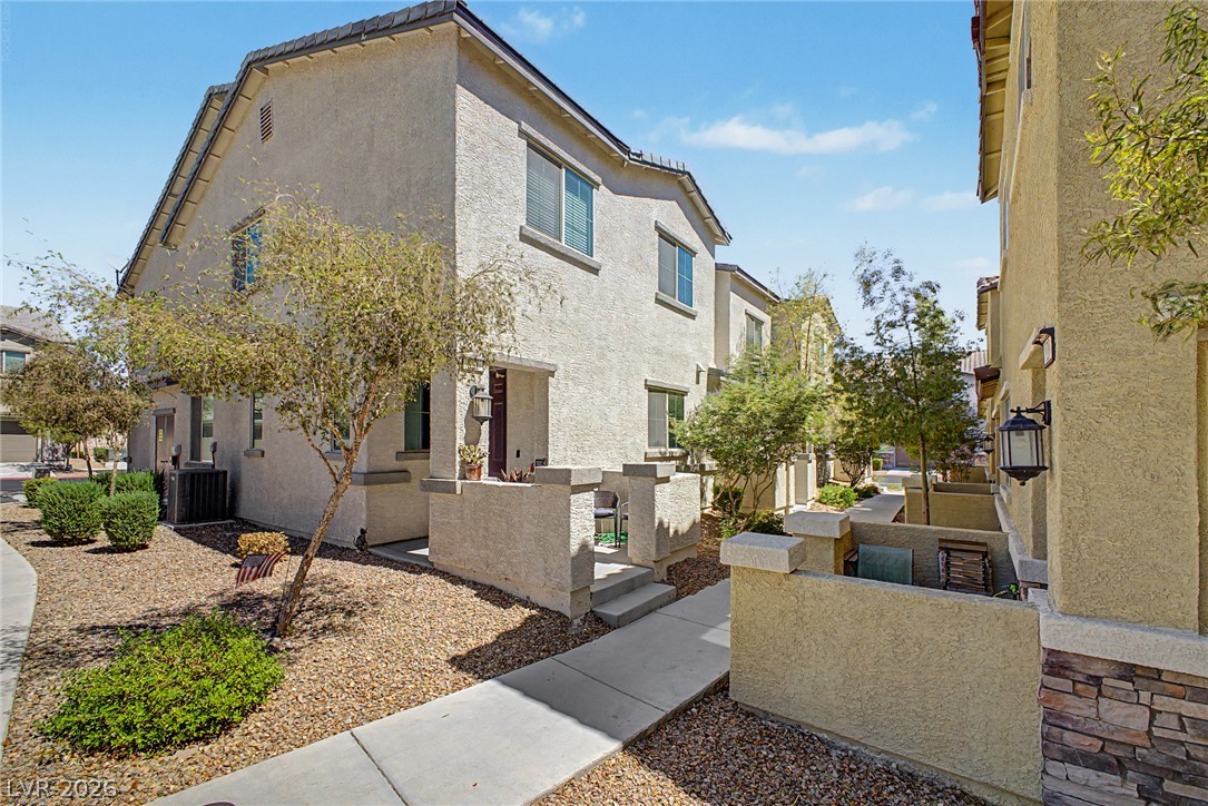 825 Star Estates Avenue Property Photo 1